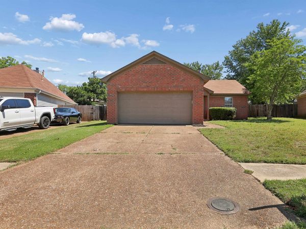 6958 LAGRANGE CIR N, Cordova, TN 38018