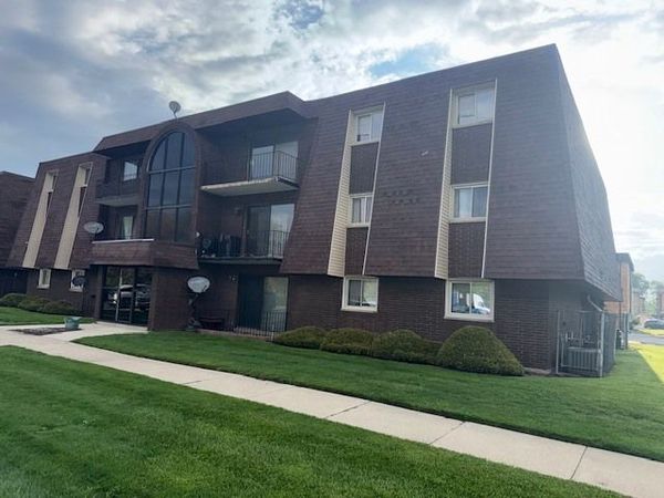 383 STONEY ISLAND Avenue, Unit 102, Calumet City, IL 60409