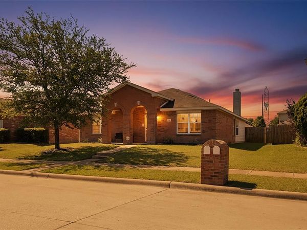 1838 Sierra Trail, Lancaster, TX 75146
