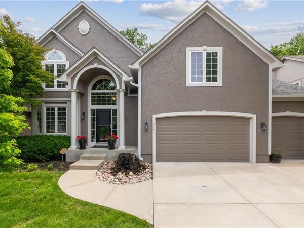 4539 Grove Street, Shawnee, KS 66226