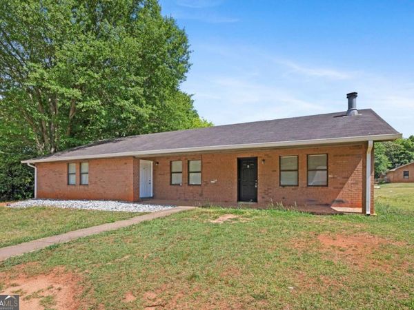 210 Tanglewood Lane, Unit B, Monroe, GA 30656