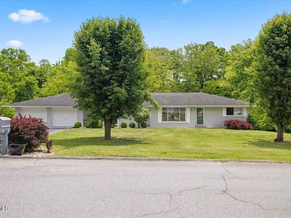 724 Santa Fe Drive, Bristol, TN 37620