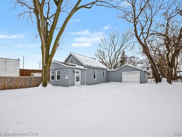20801 Elroy Avenue, Warren, MI 48089