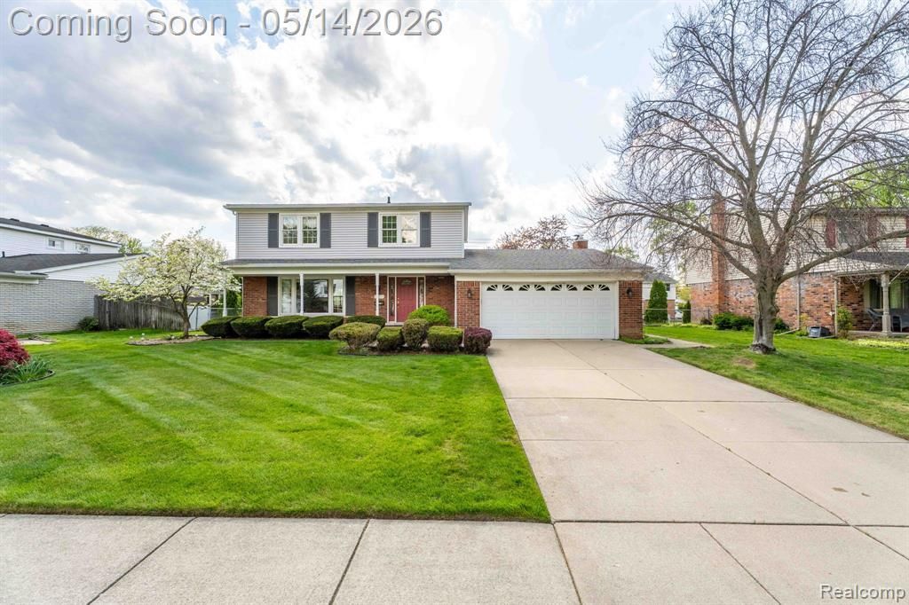 16299 Edgewood Drive, Livonia, MI 48154 Main Photo