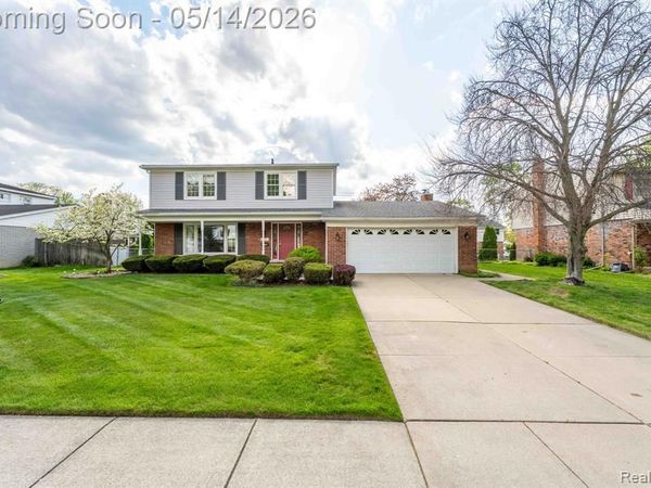 16299 Edgewood Drive, Livonia, MI 48154