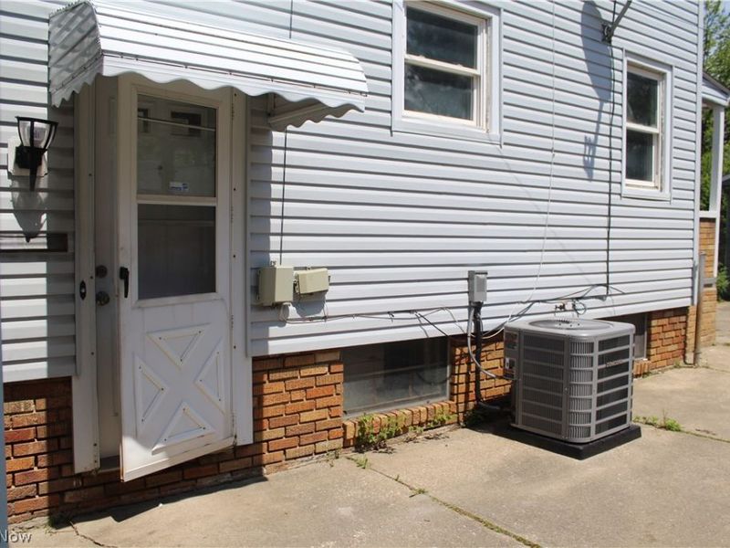 3629 W 130th Street, Cleveland, OH 44111 Photo 4