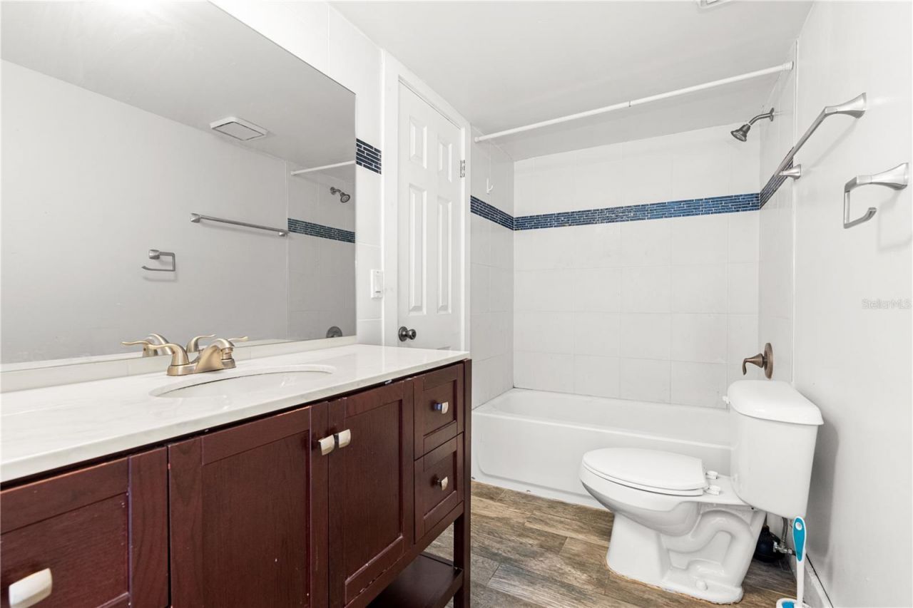 8520 Us Highway 1, Unit D3, Micco, FL 32976 Photo