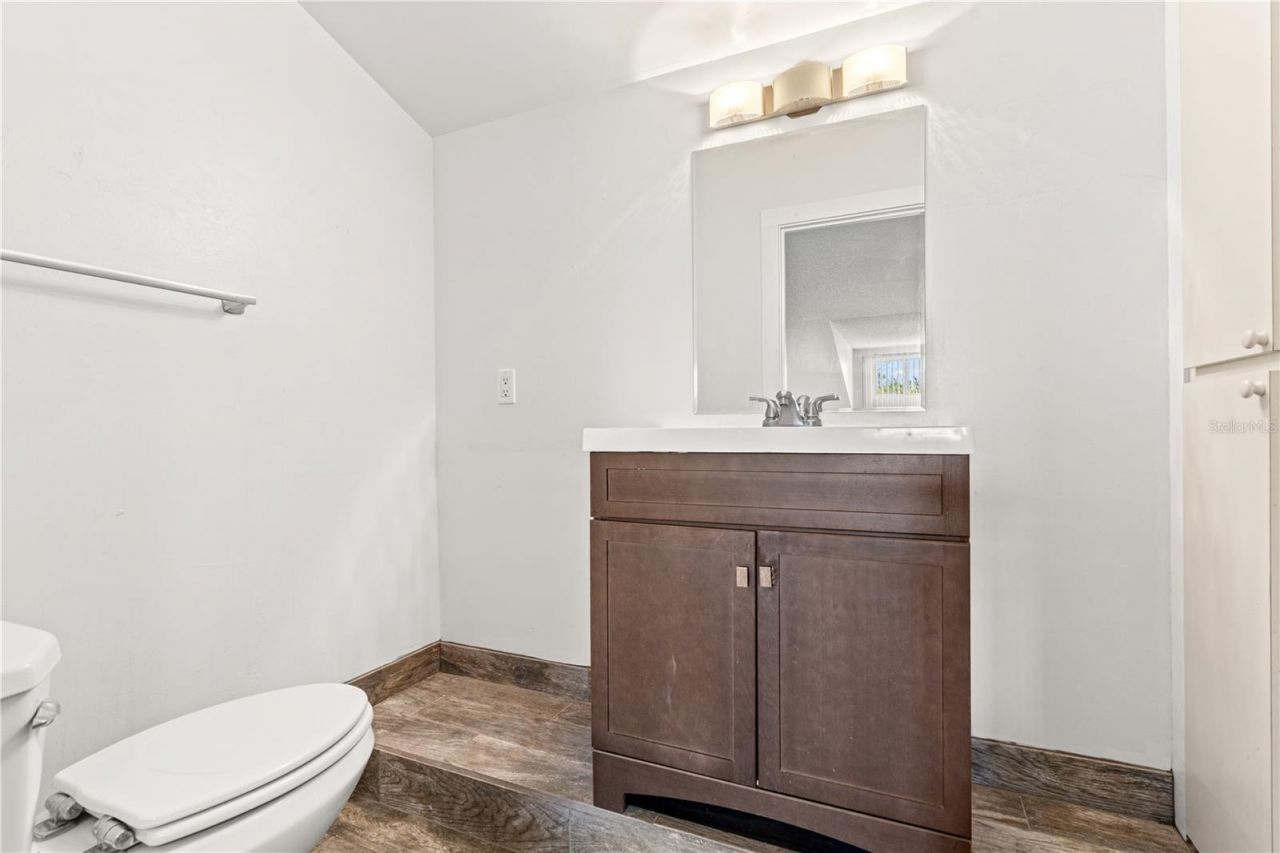 8520 Us Highway 1, Unit D3, Micco, FL 32976 Photo