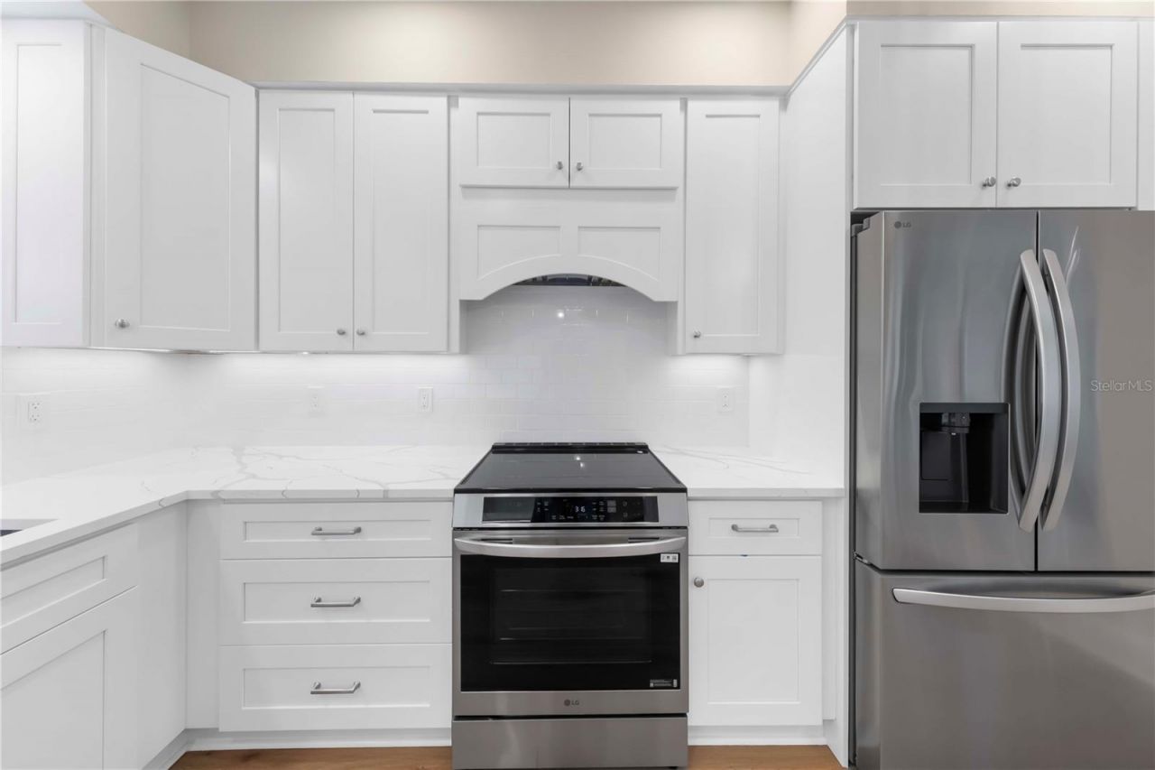 4424 Highland Park, Unit 5, Sarasota, FL 34235 Photo