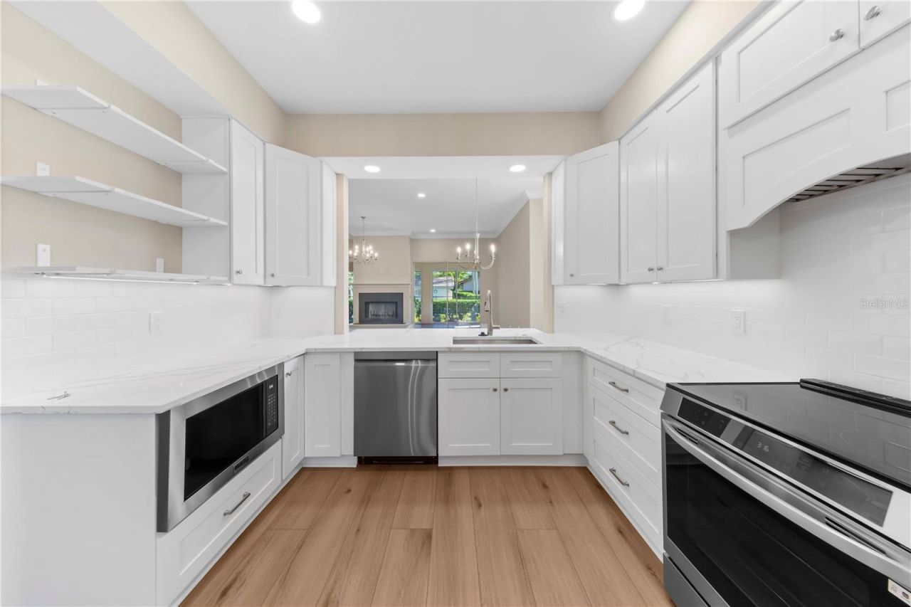 4424 Highland Park, Unit 5, Sarasota, FL 34235 Photo