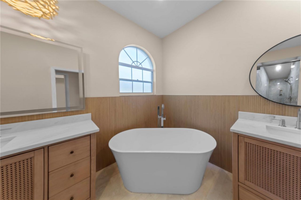 4424 Highland Park, Unit 5, Sarasota, FL 34235 Photo
