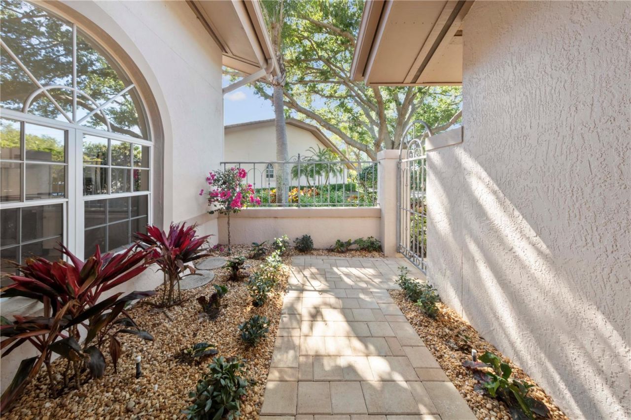 4424 Highland Park, Unit 5, Sarasota, FL 34235 Photo