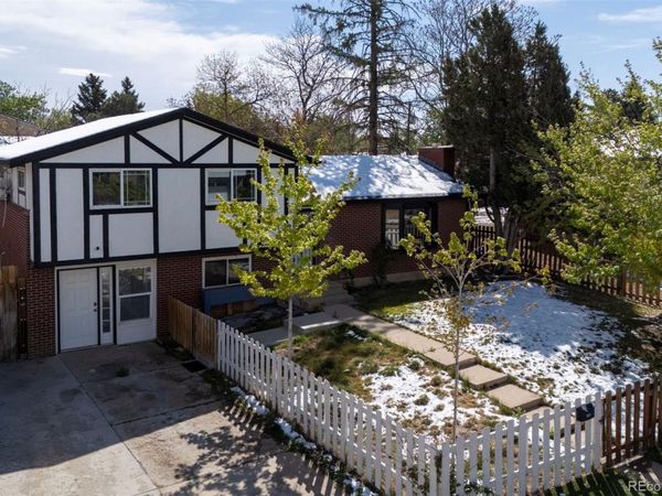 900 Evanston Street, Aurora, CO 80011