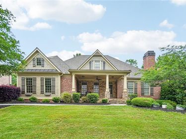 2919 Hidden Falls Drive, Buford, GA 30519