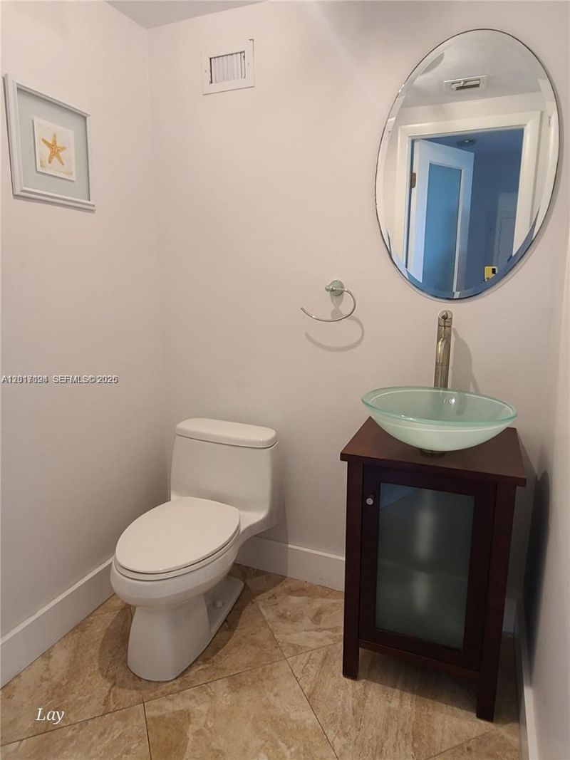 Please Call For Address, Unit 7F, North Miami Beach, FL 33162 Photo