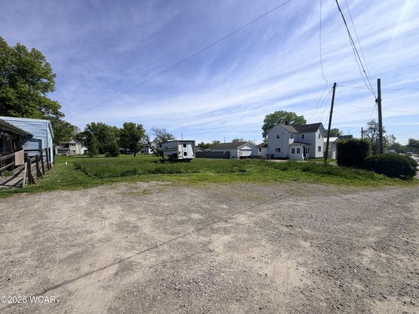 123 Flanders Avenue, Lima, OH 45801
