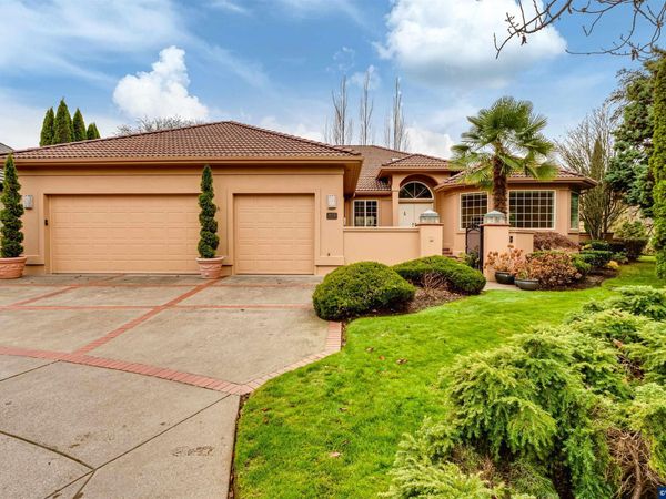 875 Sand Av, Eugene, OR 97401