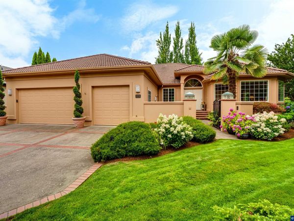 875 Sand Av, Eugene, OR 97401