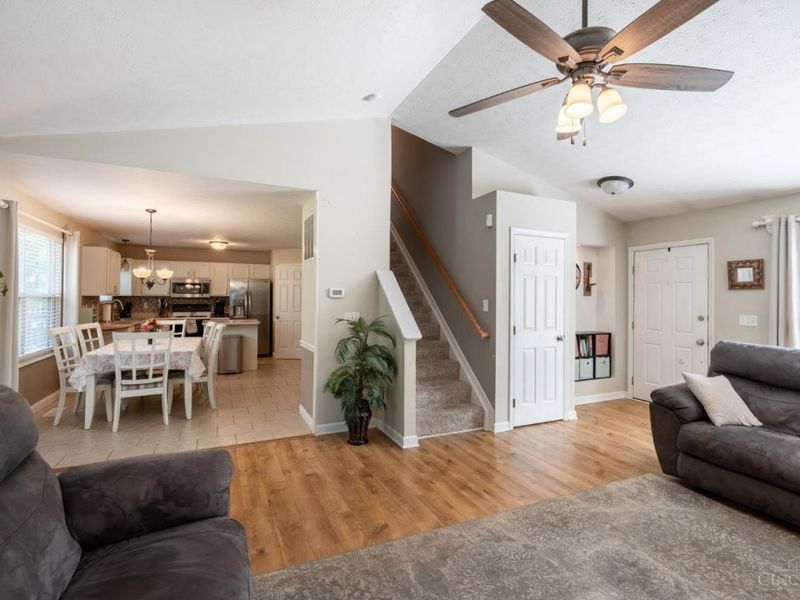 1172 Wild Flower Lane, Maineville, OH 45039 Photo 7