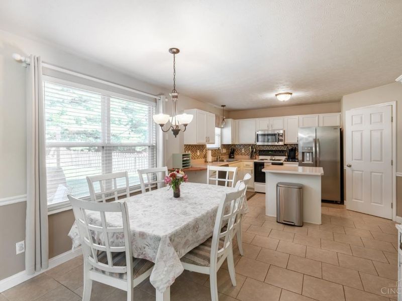 1172 Wild Flower Lane, Maineville, OH 45039 Photo 9