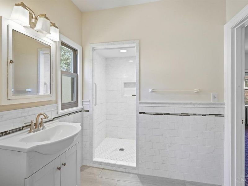 3931 Leyman Drive, Cincinnati, OH 45229 Photo 35
