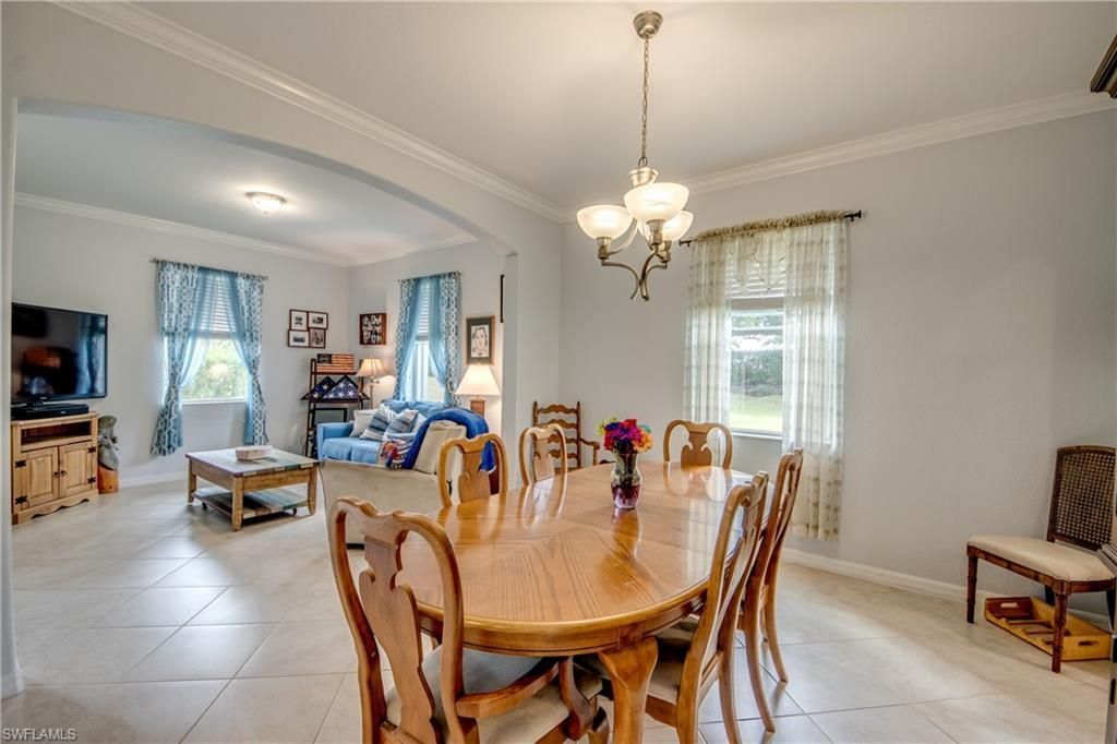 3613 Valle Santa Cir, Cape Coral, FL 33909 Photo