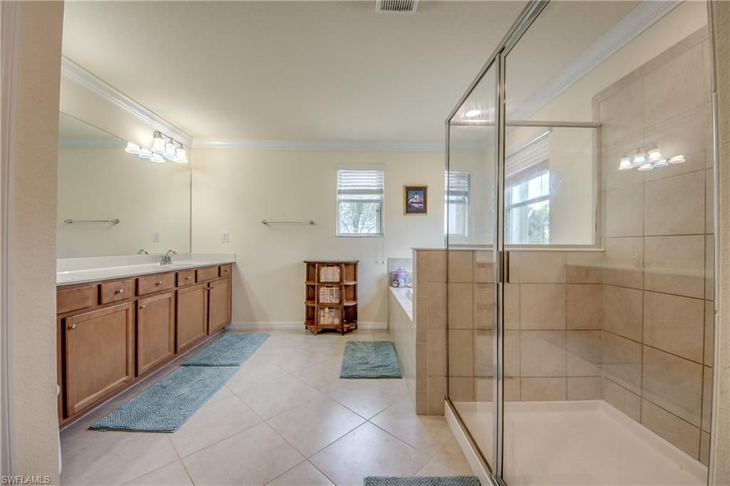 3613 Valle Santa Cir, Cape Coral, FL 33909 Photo