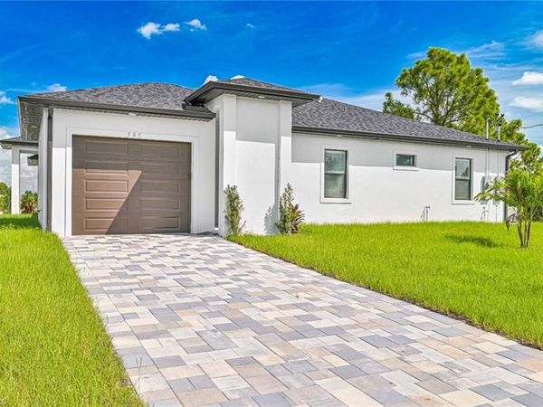 585/587 Alabama RD S, LEHIGH ACRES, FL 33974