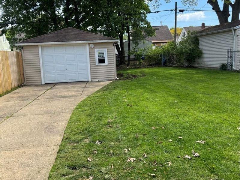2923 Lucerne Avenue, Parma, OH 44134 Photo 16