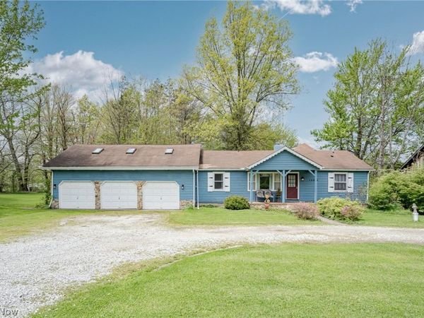 15614 Chillicothe Road , Chagrin Falls, OH 44022