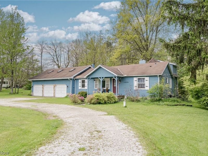 15614 Chillicothe Road, Chagrin Falls, OH 44022 Photo 2