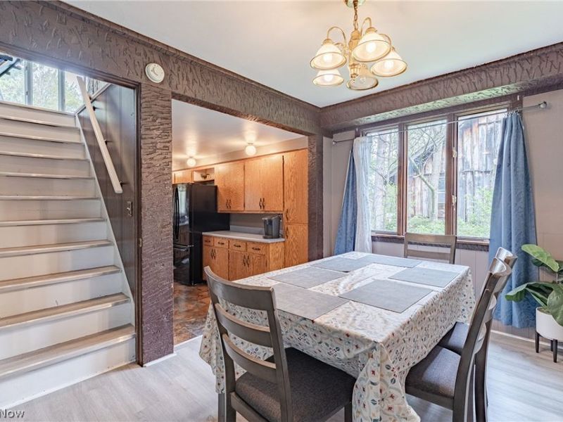 15614 Chillicothe Road, Chagrin Falls, OH 44022 Photo 5