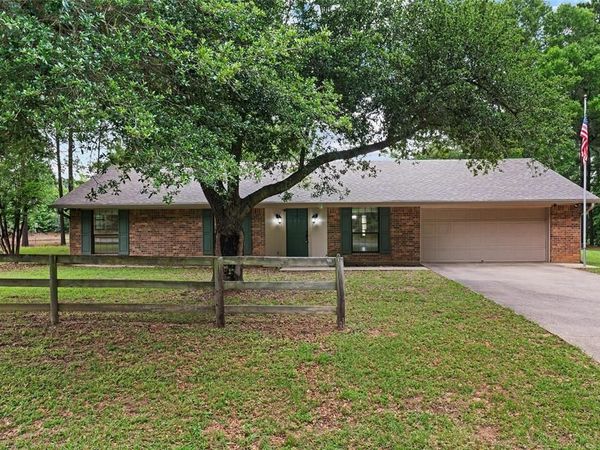 9720 Locust Hill , Greenwood, LA 71033