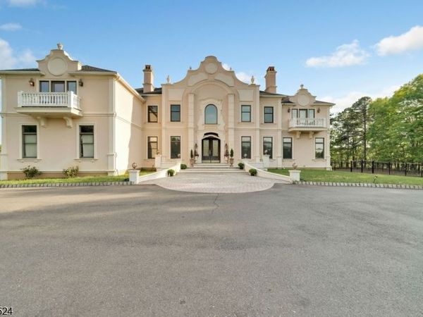 37 Robbins Rd, Millstone, NJ 08510