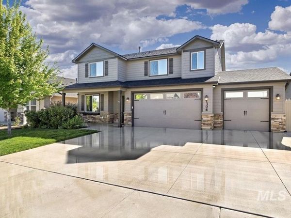1306 N Warm River Ave, Kuna, ID 83634