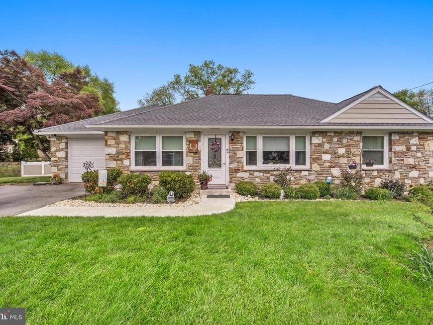 1363 Glen Echo Drive , Huntingdon Valley, PA 19006 Main Photo