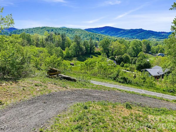 85 Shangrila Trail , Unit 2, Spruce Pine, NC 28777