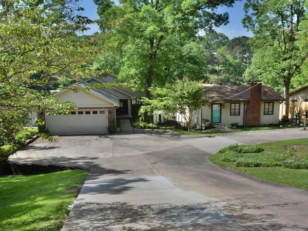 210 EDGEWATER Circle, Hot Springs, AR 71913