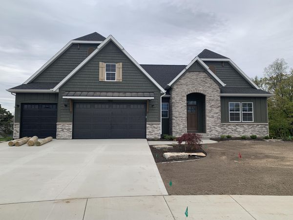 7814 Woodhurst Drive NE, Rockford, MI 49341