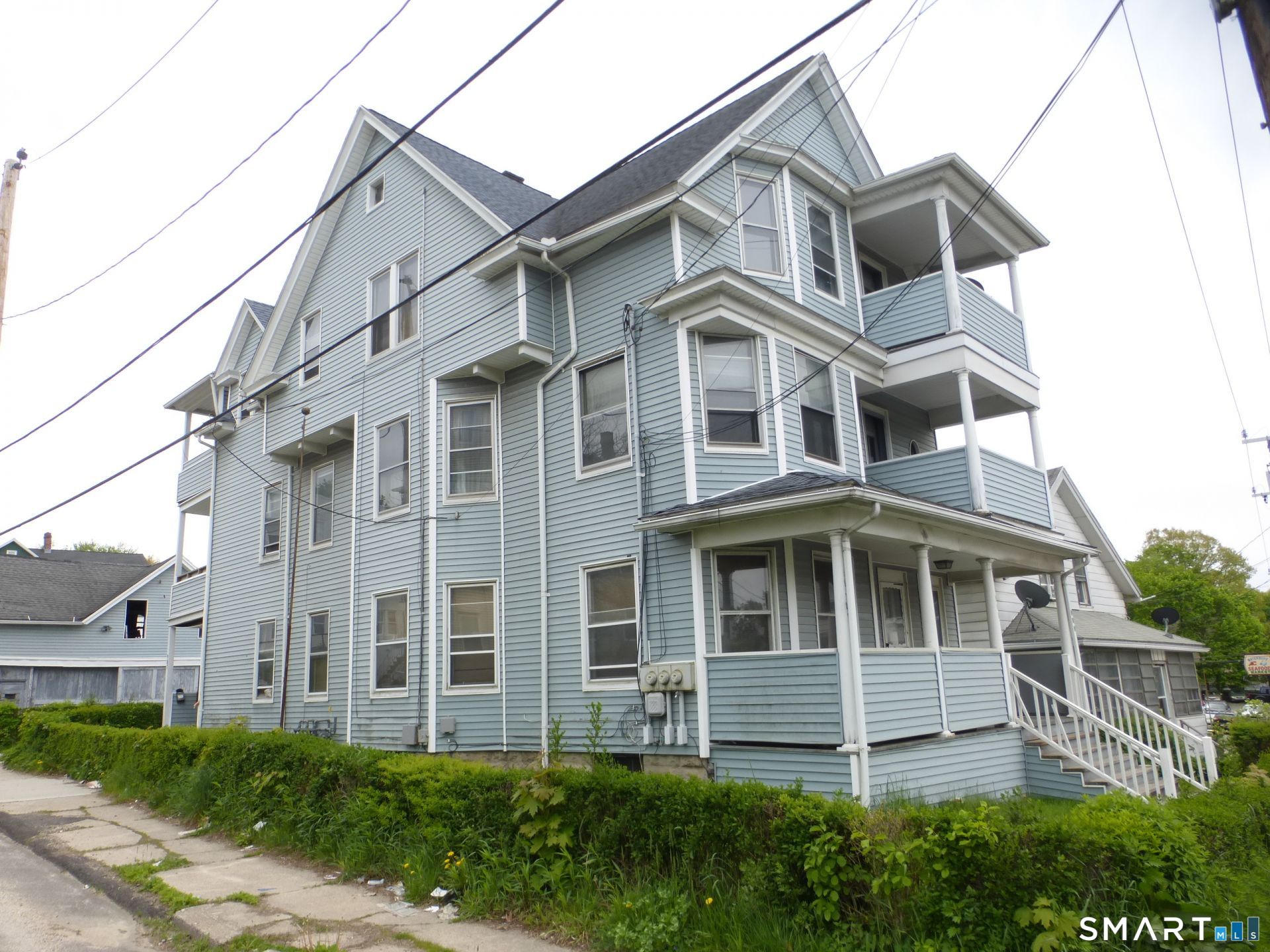 987 Baldwin , Waterbury, CT 06706 Main Photo