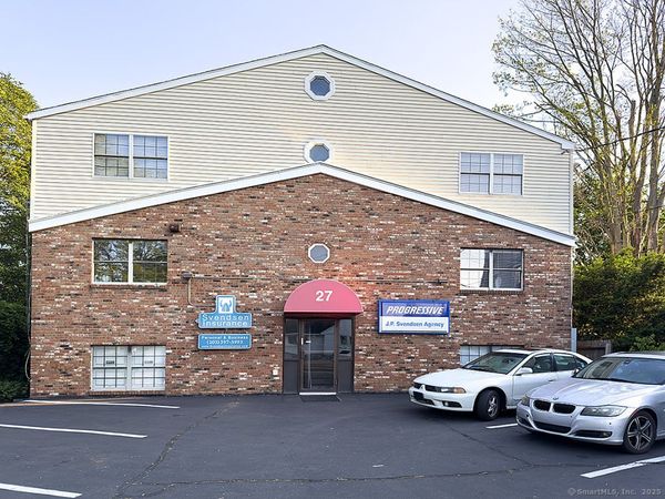 27 Lucy , Woodbridge, CT 06525
