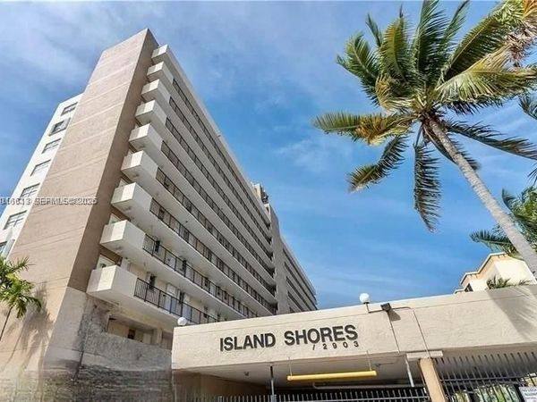 2903 N Miami Beach Blvd , Unit 906, North Miami Beach, FL 33160