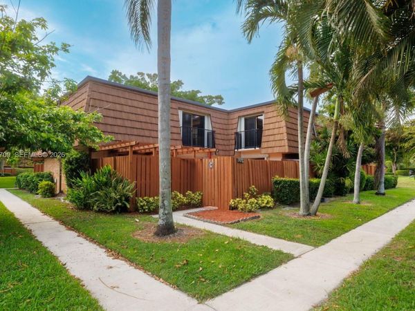 9126 SW 20th Pl, Unit C, Davie, FL 33324