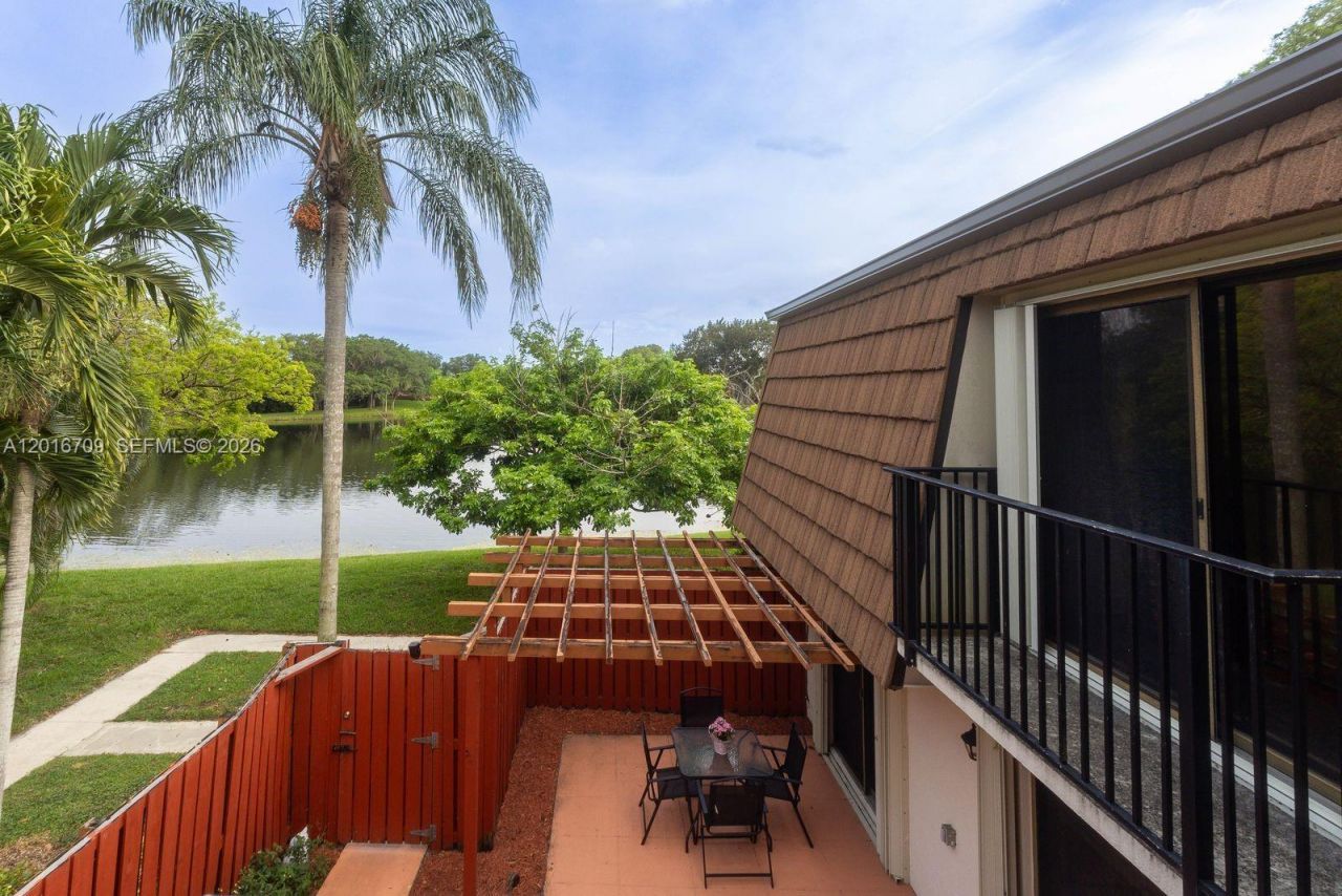 9126 SW 20th Pl, Unit C, Davie, FL 33324 Photo