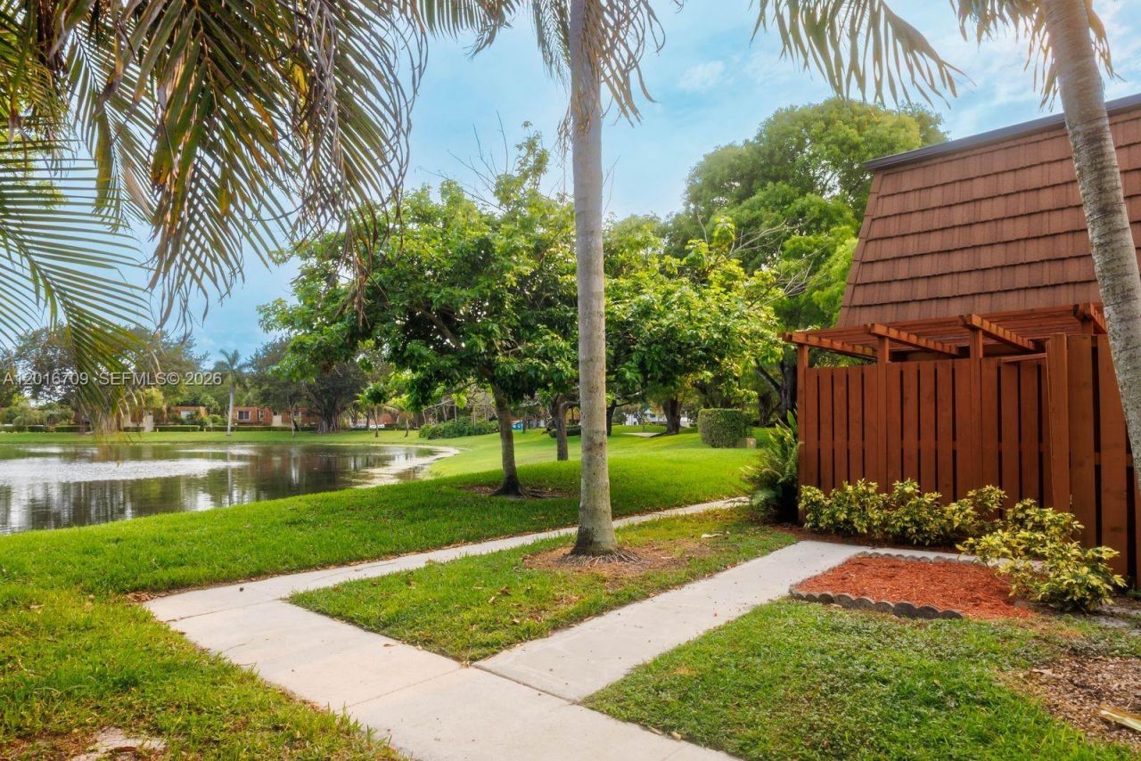 9126 SW 20th Pl, Unit C, Davie, FL 33324 Photo