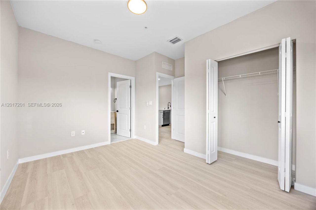630 NE 166th St , Unit 3, Miami, FL 33162 Photo