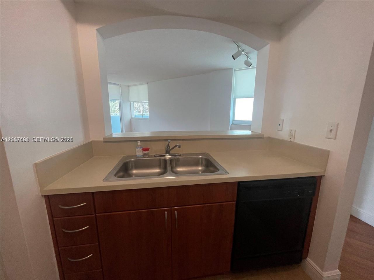9201 Collins Ave , Unit 321, Surfside, FL 33154 Photo
