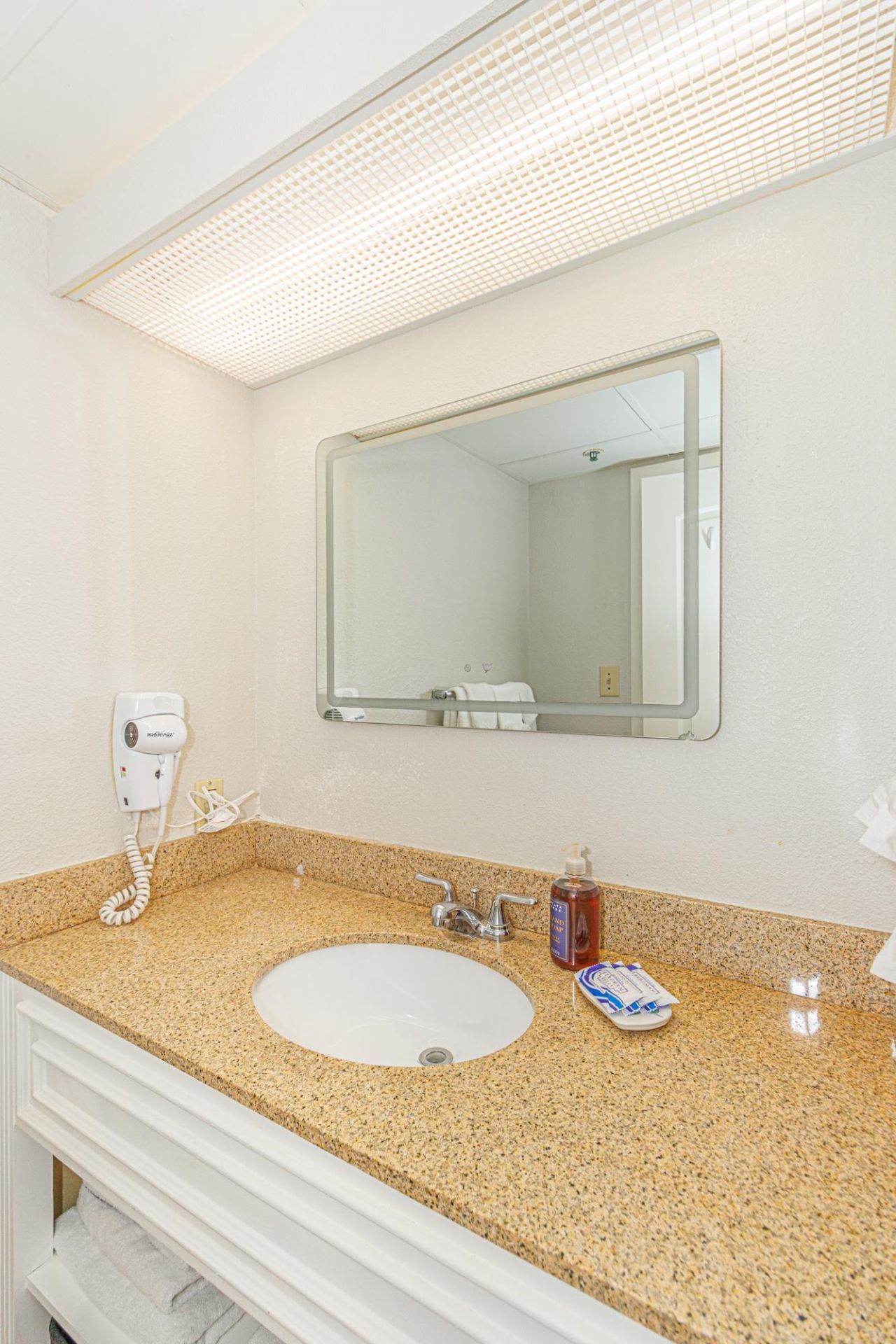 6804 N Ocean Blvd.  Photo 37