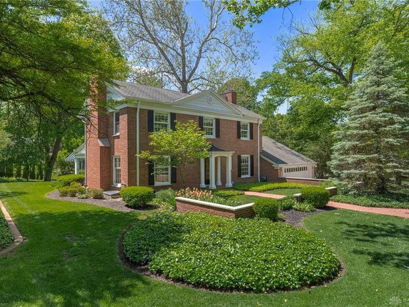 212 Grandon Road, Oakwood, OH 45419 Photo 2
