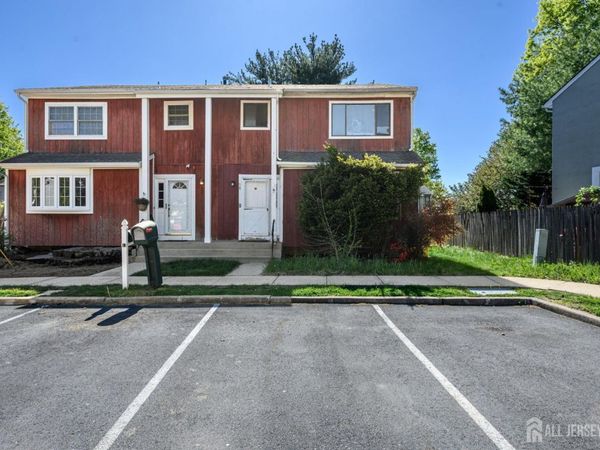 38 Gary Court , Dayton, NJ 08810